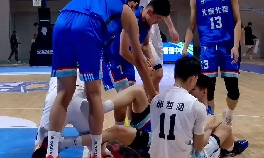 包含转折点！广东宏远篮板制胜；NBA总决赛清晨攻防权衡；赛场秩序良好；身体对抗强度拉满的词条-Kaiyun开云中国官网