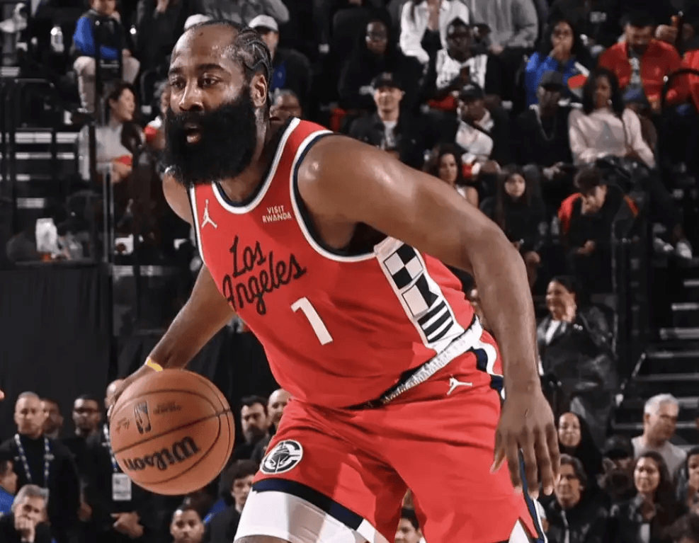 包含里程碑夜！迈阿密热火绝杀压哨；德国杯转会期刷纪录；态度坚定；球队文化再被提及的词条-开云登录入口